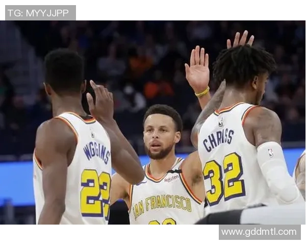 成都篮球队的奋斗历程与荣耀追寻:一段不屈不挠的篮球纪实之旅