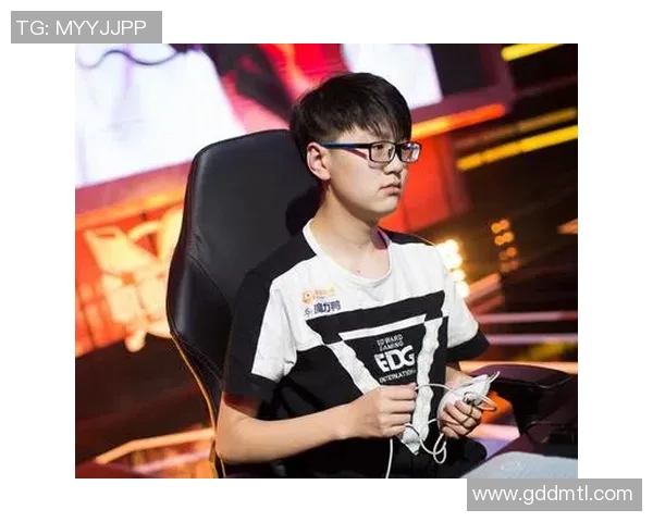 EDG战队在DOTA2中的进攻体系解析与战术布局探讨